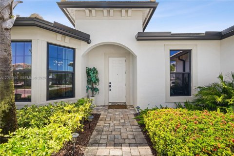 Casa en alquiler en Oakland Park, Florida, 3 dormitorios, 232.26 m2 № 2085963 - foto 6