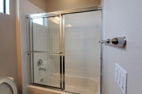 Townhouse in Davenport, Florida 4 bedrooms, 164.44 sq.m. № 1677470 - photo 12