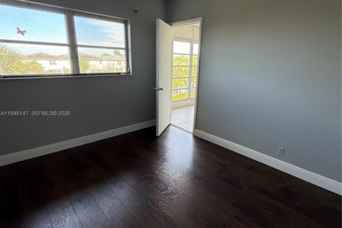 Снять в аренду кондоминиум в Дирфилд-Бич, Флорида 1 спальня, 61.32м2, № 2004183 - фото 9