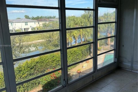 Снять в аренду кондоминиум в Дирфилд-Бич, Флорида 1 спальня, 61.32м2, № 2004183 - фото 8