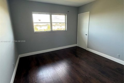 Снять в аренду кондоминиум в Дирфилд-Бич, Флорида 1 спальня, 61.32м2, № 2004183 - фото 10