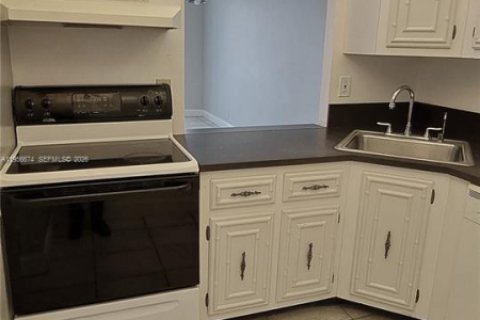 Apartamento en alquiler en Hallandale Beach, Florida, 1 dormitorio, 76.18 m2 № 2010580 - foto 7