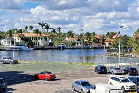 Apartamento en alquiler en Hallandale Beach, Florida, 1 dormitorio, 76.18 m2 № 2010580 - foto 18