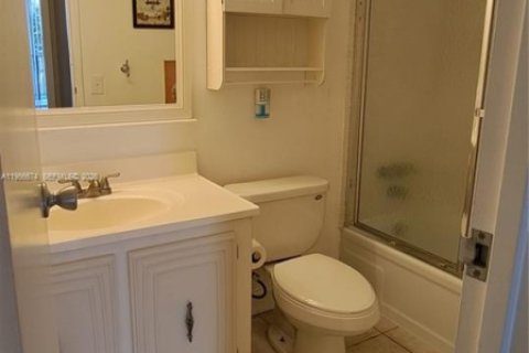 Apartamento en alquiler en Hallandale Beach, Florida, 1 dormitorio, 76.18 m2 № 2010580 - foto 9