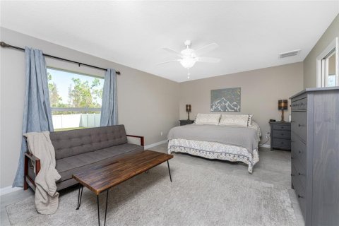 House in Port Charlotte, Florida 3 bedrooms, 152.36 sq.m. № 1900115 - photo 29
