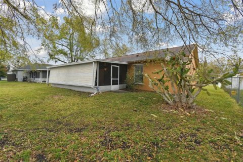 Casa en alquiler en Kissimmee, Florida, 3 dormitorios, 108.7 m2 № 2093620 - foto 28