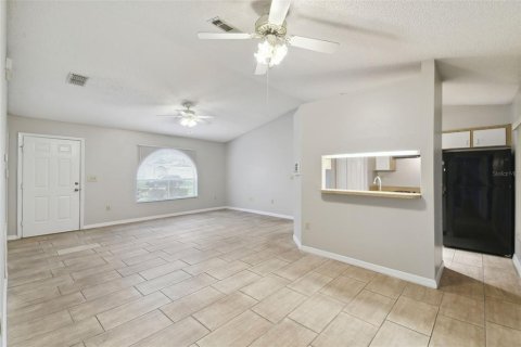 Casa en alquiler en Kissimmee, Florida, 3 dormitorios, 108.7 m2 № 2093620 - foto 4