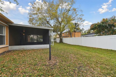 Casa en alquiler en Kissimmee, Florida, 3 dormitorios, 108.7 m2 № 2093620 - foto 30