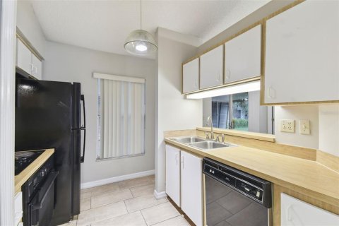 Casa en alquiler en Kissimmee, Florida, 3 dormitorios, 108.7 m2 № 2093620 - foto 6