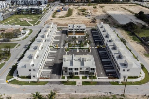 Таунхаус в Хомстед, Флорида 4 спальни, 131.74м2 № 2017622