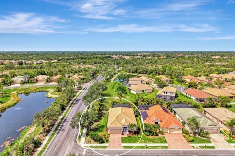Casa en venta en Venice, Florida, 3 dormitorios, 189.06 m2 № 2210707 - foto 3