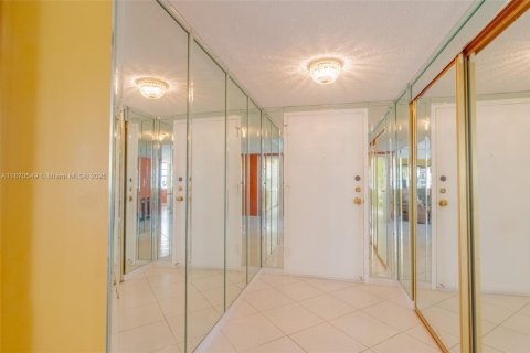 Copropriété à vendre à Sunny Isles Beach, Floride: 2 chambres, 166.2 m2 № 1920258 - photo 26