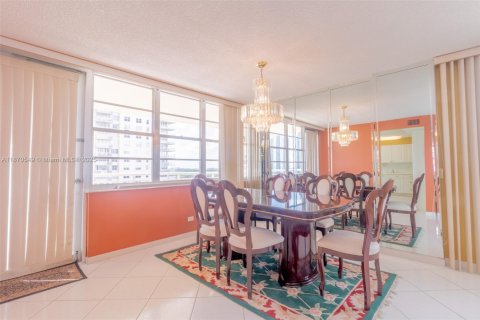 Copropriété à vendre à Sunny Isles Beach, Floride: 2 chambres, 166.2 m2 № 1920258 - photo 6