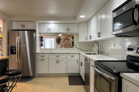 Touwnhouse à vendre à Plantation, Floride: 3 chambres, 172.24 m2 № 1974792 - photo 3