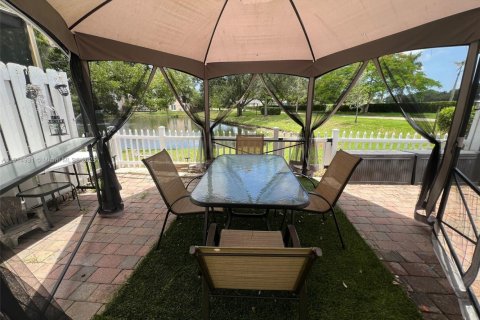 Touwnhouse à vendre à Plantation, Floride: 3 chambres, 172.24 m2 № 1974792 - photo 24