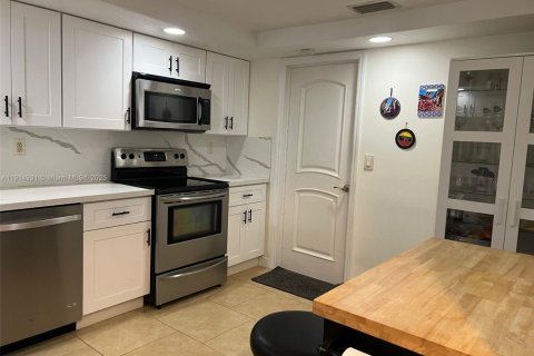 Touwnhouse à vendre à Plantation, Floride: 3 chambres, 172.24 m2 № 1974792 - photo 5