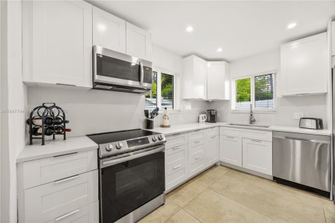 Villa ou maison à vendre à Hollywood, Floride: 3 chambres, 126.81 m2 № 1848992 - photo 9