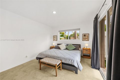 Villa ou maison à vendre à Hollywood, Floride: 3 chambres, 126.81 m2 № 1848992 - photo 16