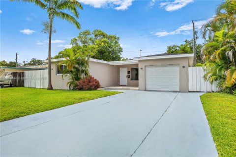 Villa ou maison à vendre à Hollywood, Floride: 3 chambres, 126.81 m2 № 1848992 - photo 2