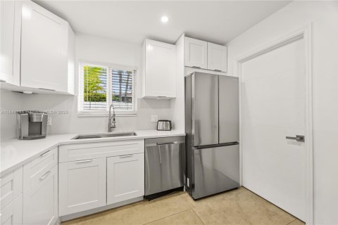 Villa ou maison à vendre à Hollywood, Floride: 3 chambres, 126.81 m2 № 1848992 - photo 11