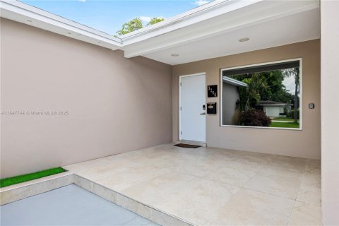 Villa ou maison à vendre à Hollywood, Floride: 3 chambres, 126.81 m2 № 1848992 - photo 4