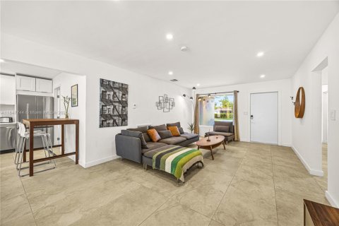 Villa ou maison à vendre à Hollywood, Floride: 3 chambres, 126.81 m2 № 1848992 - photo 6