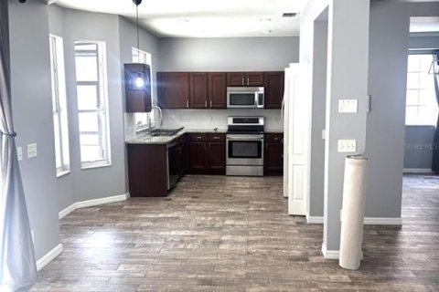 Villa ou maison à louer à Orlando, Floride: 3 chambres, 223.89 m2 № 2107539 - photo 3