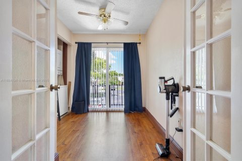 Condominio en venta en Davie, Florida, 2 dormitorios, 126.16 m2 № 1794077 - foto 14