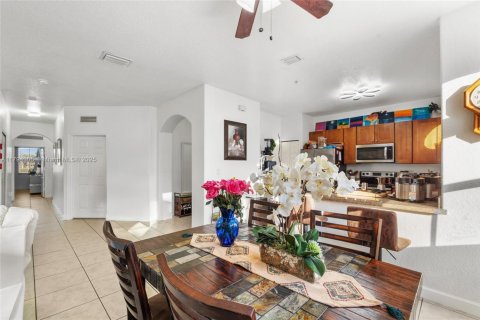Condo in Miami, Florida, 3 bedrooms  № 1726437 - photo 9