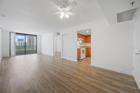 Купить кондоминиум в Авентура, Флорида 1 комната, 91.97м2, № 2085817 - фото 19