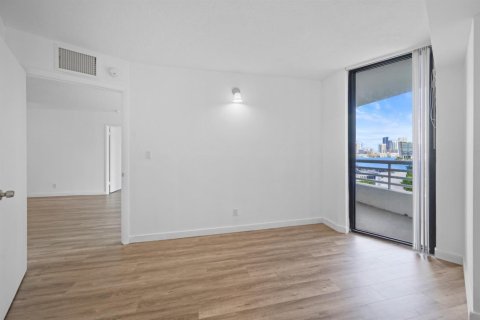 Купить кондоминиум в Авентура, Флорида 1 комната, 91.97м2, № 2085817 - фото 12