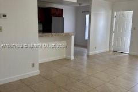 Condominio en alquiler en Margate, Florida, 2 dormitorios, 84.54 m2 № 1925913 - foto 5