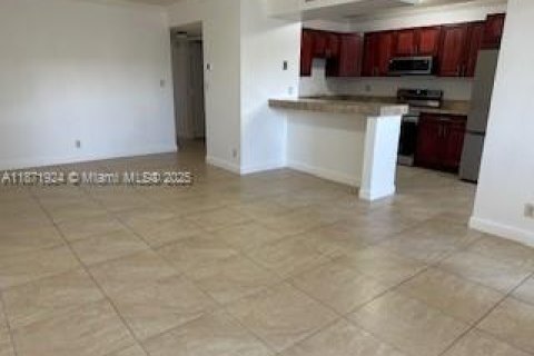 Condominio en alquiler en Margate, Florida, 2 dormitorios, 84.54 m2 № 1925913 - foto 18