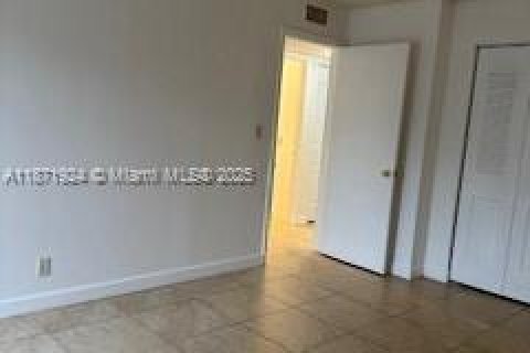 Condominio en alquiler en Margate, Florida, 2 dormitorios, 84.54 m2 № 1925913 - foto 20