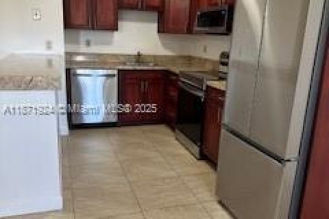 Condominio en alquiler en Margate, Florida, 2 dormitorios, 84.54 m2 № 1925913 - foto 6
