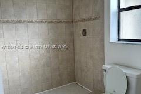 Condominio en alquiler en Margate, Florida, 2 dormitorios, 84.54 m2 № 1925913 - foto 13