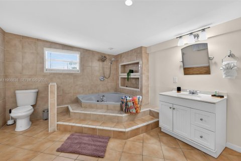 Casa en venta en Key West, Florida, 2 dormitorios, 111.48 m2 № 2010704 - foto 9