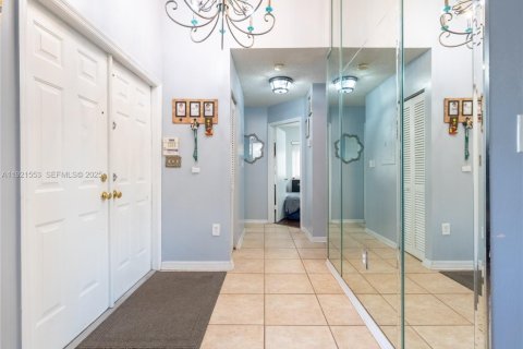 Купить виллу или дом в Хайалиа, Флорида 3 спальни, № 1992013 - фото 7