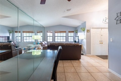 Купить виллу или дом в Хайалиа, Флорида 3 спальни, № 1992013 - фото 13