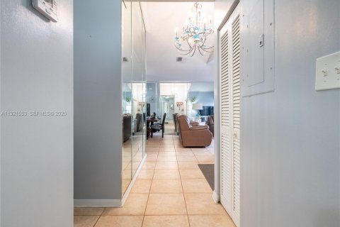 Купить виллу или дом в Хайалиа, Флорида 3 спальни, № 1992013 - фото 8