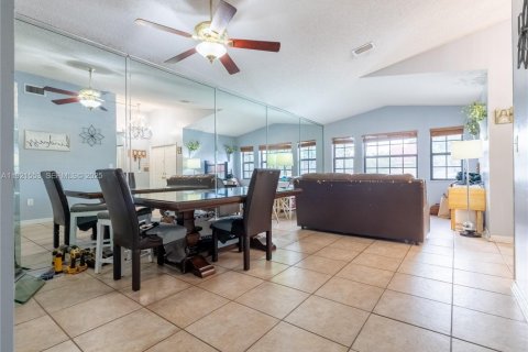 Купить виллу или дом в Хайалиа, Флорида 3 спальни, № 1992013 - фото 6