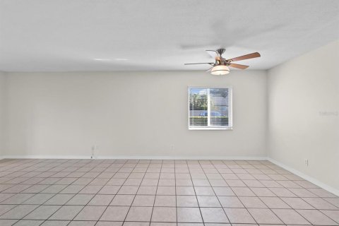 Condo in Clearwater, Florida, 2 bedrooms  № 2232625 - photo 20