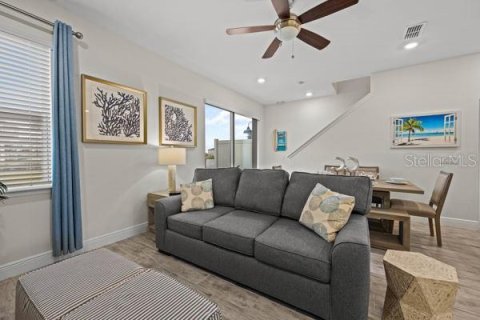 Adosado en venta en Kissimmee, Florida, 3 dormitorios, 128.21 m2 № 1918808 - foto 4