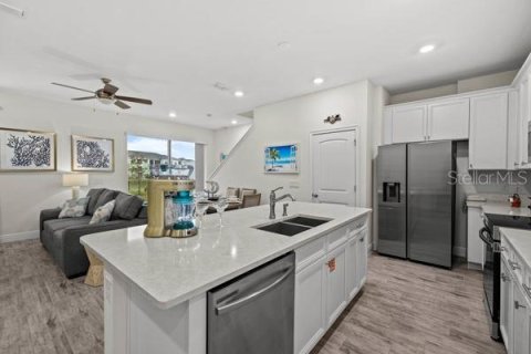 Adosado en venta en Kissimmee, Florida, 3 dormitorios, 128.21 m2 № 1918808 - foto 6