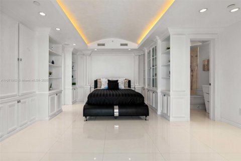 Condo in Miami Beach, Florida, 2 bedrooms  № 2022979 - photo 6