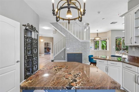 Villa ou maison à vendre à Oviedo, Floride: 4 chambres, 277.96 m2 № 2230729 - photo 10