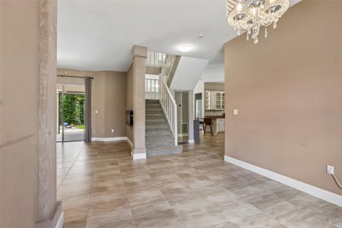 Villa ou maison à vendre à Oviedo, Floride: 4 chambres, 277.96 m2 № 2230729 - photo 3