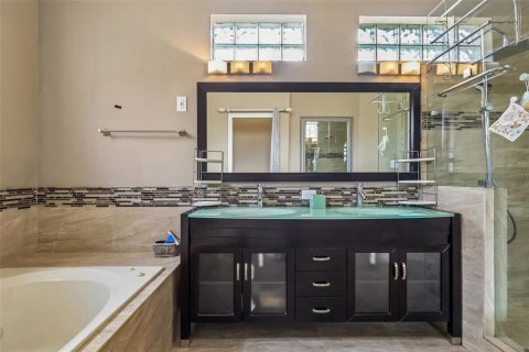 Villa ou maison à vendre à Oviedo, Floride: 4 chambres, 277.96 m2 № 2230729 - photo 19