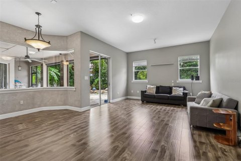 Villa ou maison à vendre à Oviedo, Floride: 4 chambres, 277.96 m2 № 2230729 - photo 8