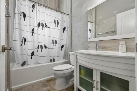 Villa ou maison à vendre à Oviedo, Floride: 4 chambres, 277.96 m2 № 2230729 - photo 11
